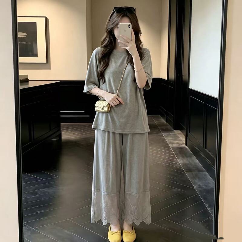 Women's Summer Pajama Set, Fashionable and Loose-Fitting, Stylish Lace Patchwork Short-Sleeve Top and 7/8 Pants, Suitable for Outerwear, 2026 New Model Women's Summer Pajama Set, Fashionable and Loose-Fitting, Stylish Lace Patchwork Short-Sleeve Top and 7/8 Pants, Suitable for Outerwear, 2026 New Model