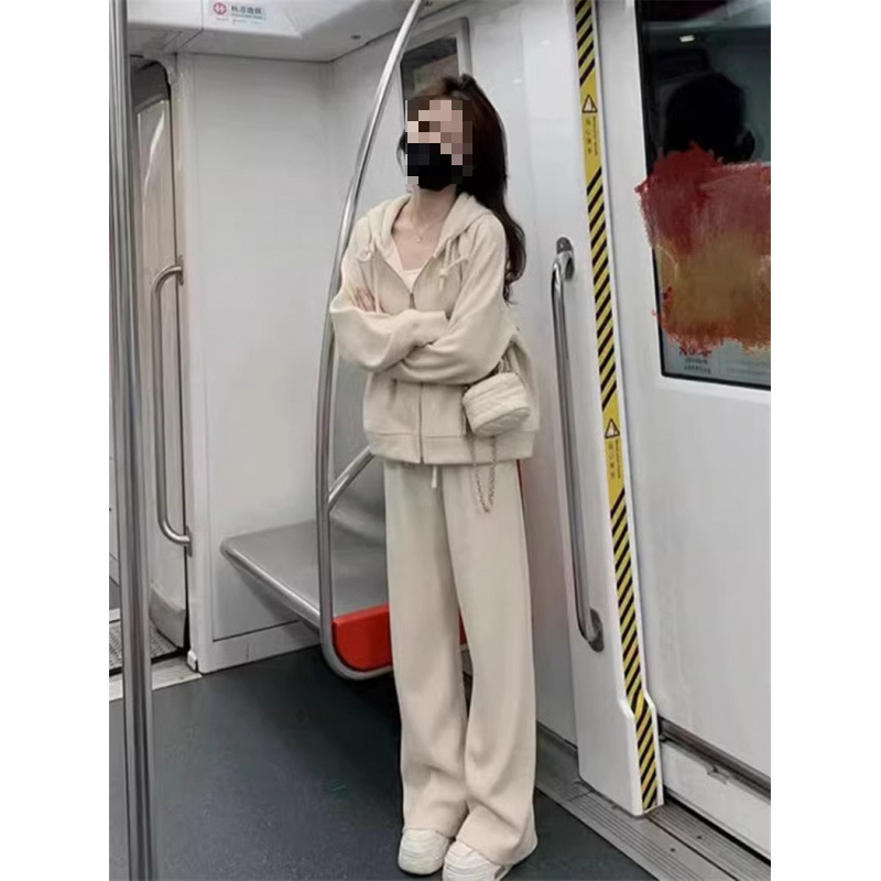秋季小个子入秋穿搭一整套休闲2025新款时尚减龄卫衣运动套装女士|undefined