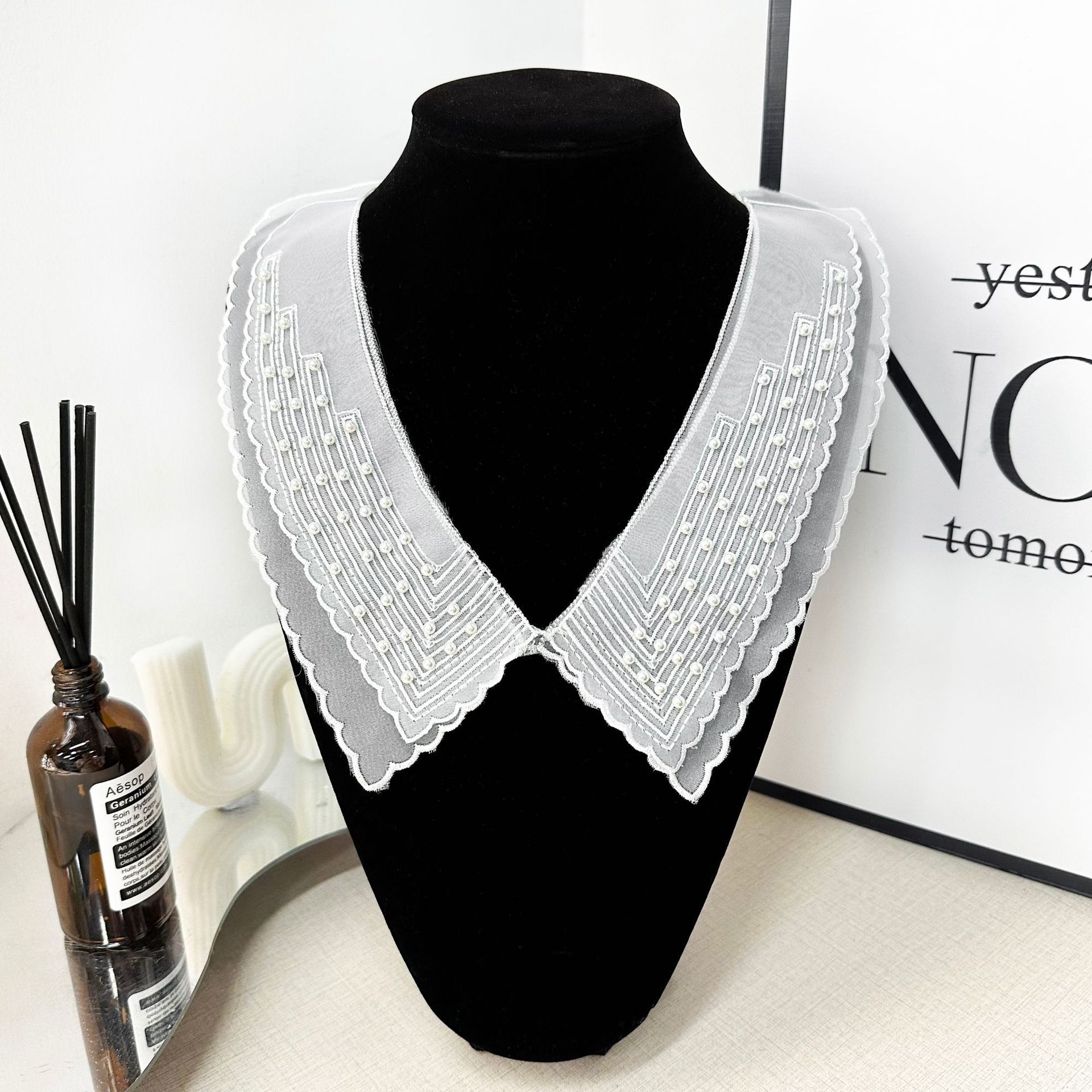 Mesh encaje de perla de moda de ropa de mujer camisa suéter abrigo cuello de vestir al por mayor 13 líneas
