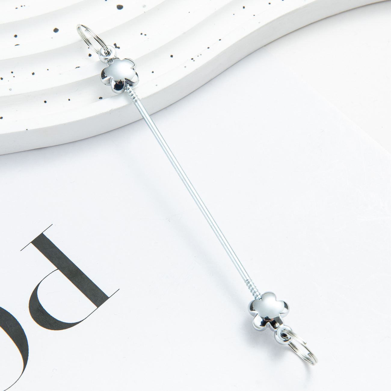 Creativo colgante de accesorios de llavero de amor con cuentas de bricolaje nuevo poste de plástico con cuentas accesorios de llavero con cuentas