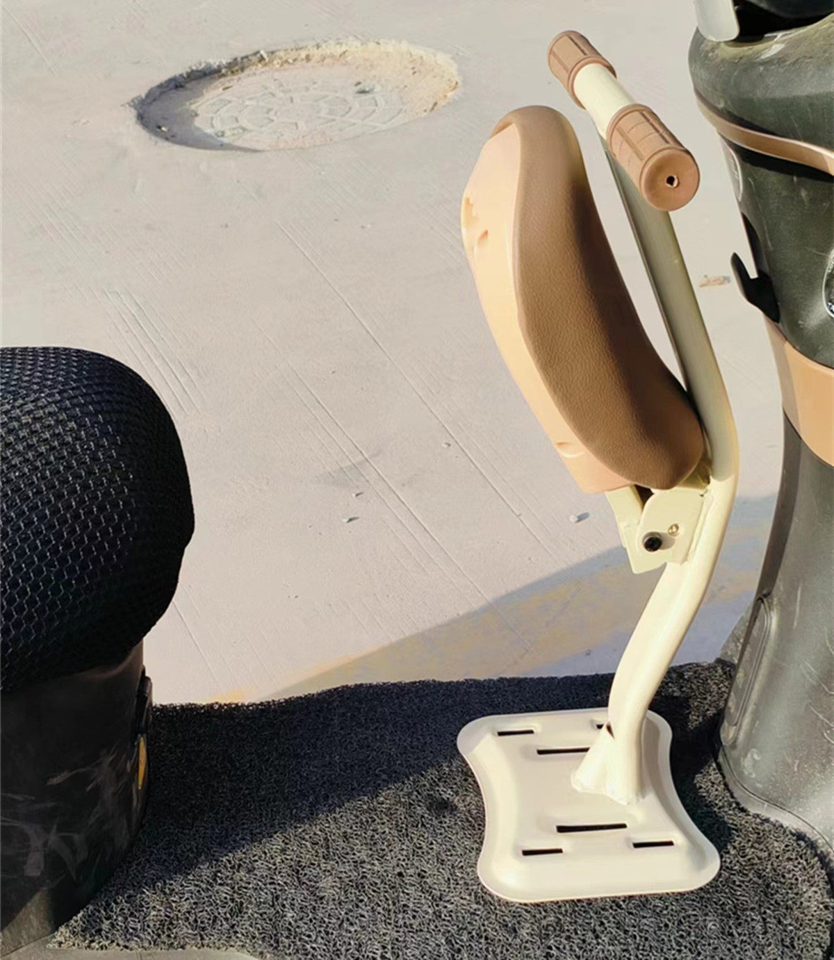 Foldable Front-Mounted Child Seat for Electric Vehicles, Aima Ya Modern Di Electric Scooter, Child Safety Seat for Kids and Babies