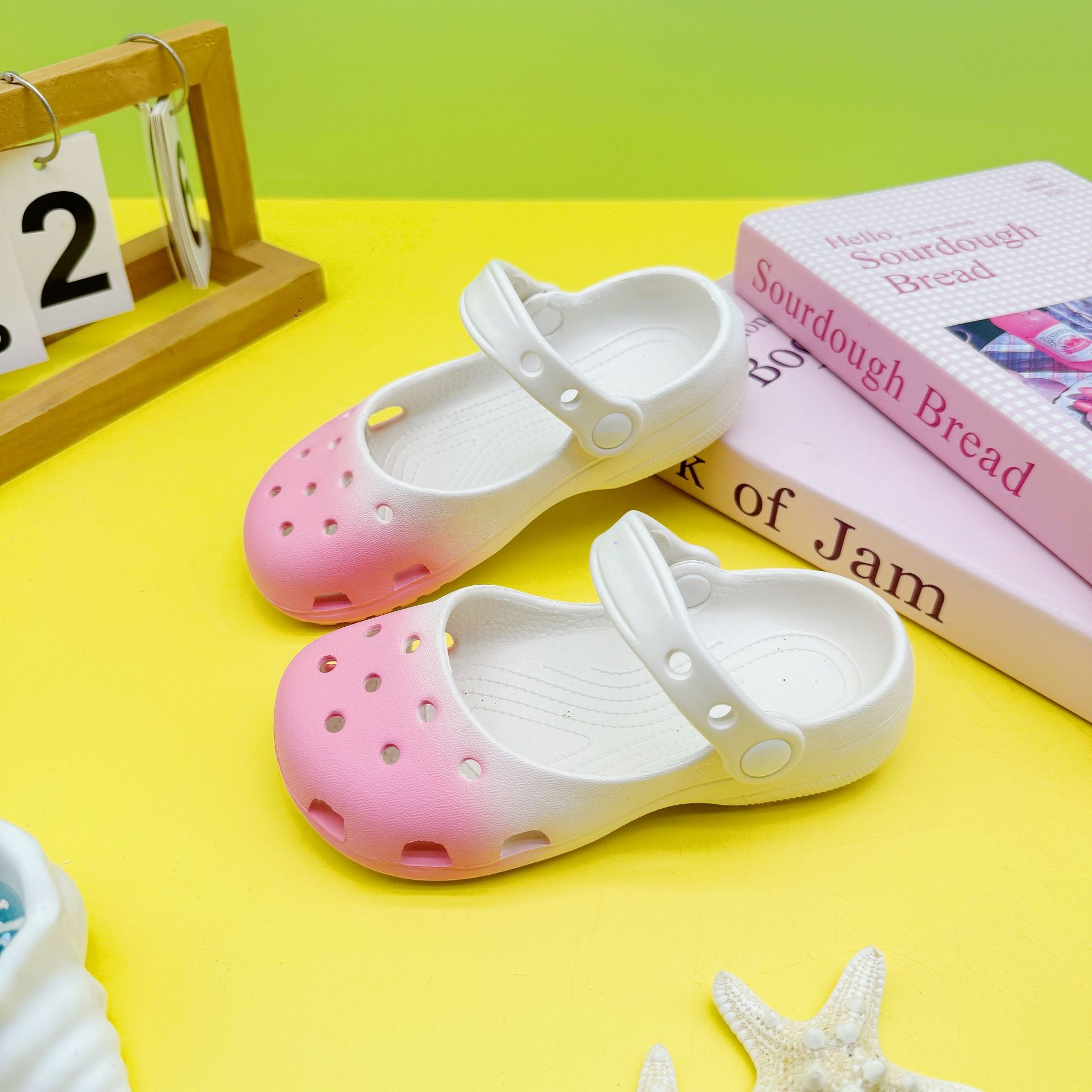 2026 New Cross-Border Summer Gradient Color Children's Princess Ballet Clogs EVA Closed-Toe Flat Beach Slippers