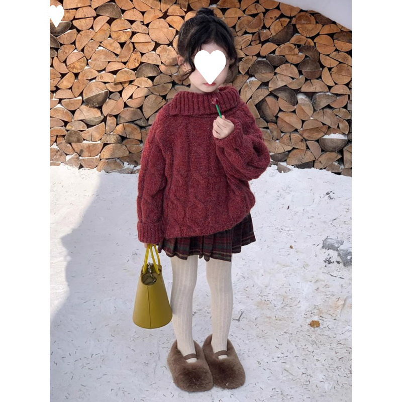 한국 아동복 2024 가을과 겨울 새로운 복고풍 붉은 경사 칼라 풀오버 스웨터 소녀 빨간 격자 무늬 주름 치마
