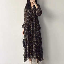 高级感法式碎花连衣裙女洋气2025春新款长袖复古领宽松超仙长裙