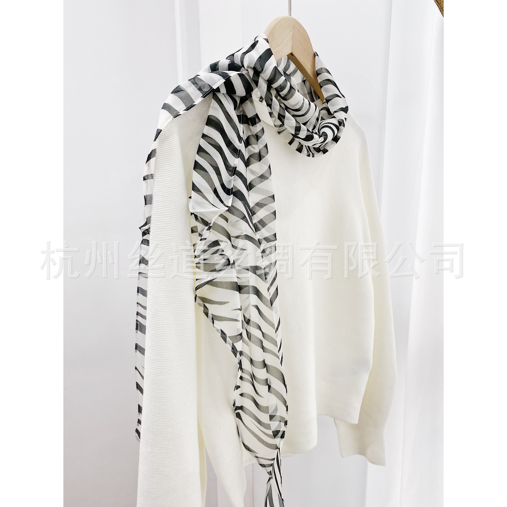 New French Zebra Print Silk Georgette Scarf For Women, Spring/Summer Lightweight Sun Protection Mulberry Silk Long Ribbon Wholesale
