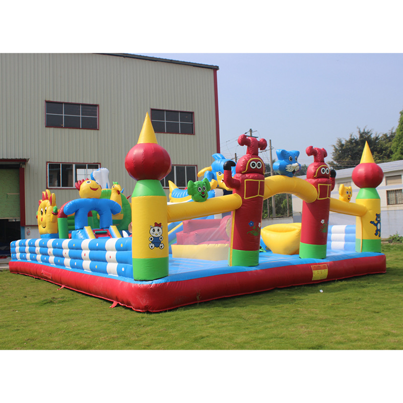 Nuevo castillo inflable al aire libre grandes niños trampolín centro comercial cuadrado patio interior diapositiva Castillo travieso