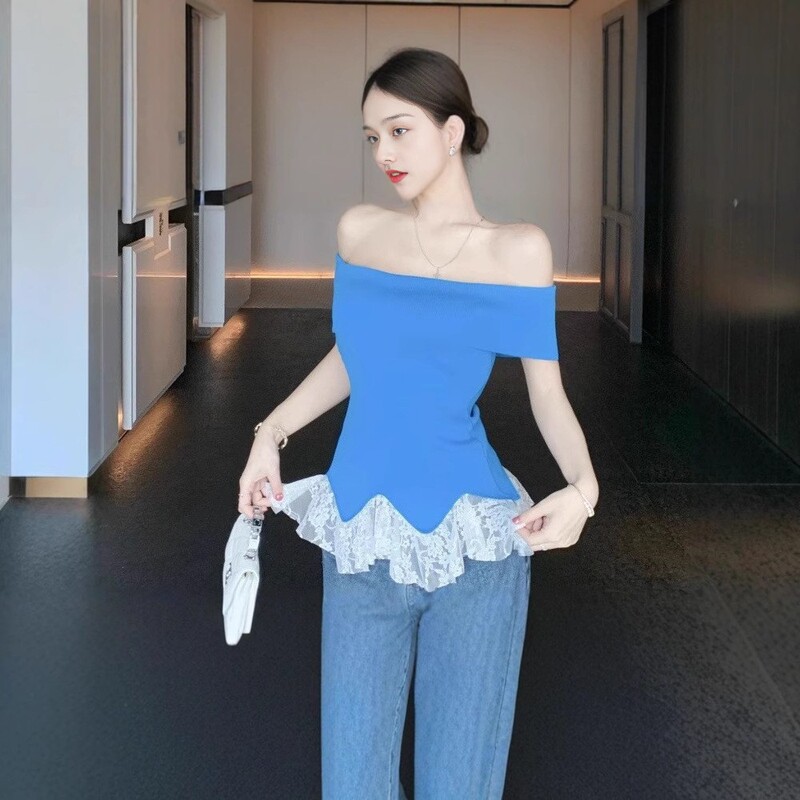 Lace Splicing Hem Unlocks Fashionable and Sweet New Style, Slimming and Versatile Sweet and Spicy One-Line Collar Knitwear