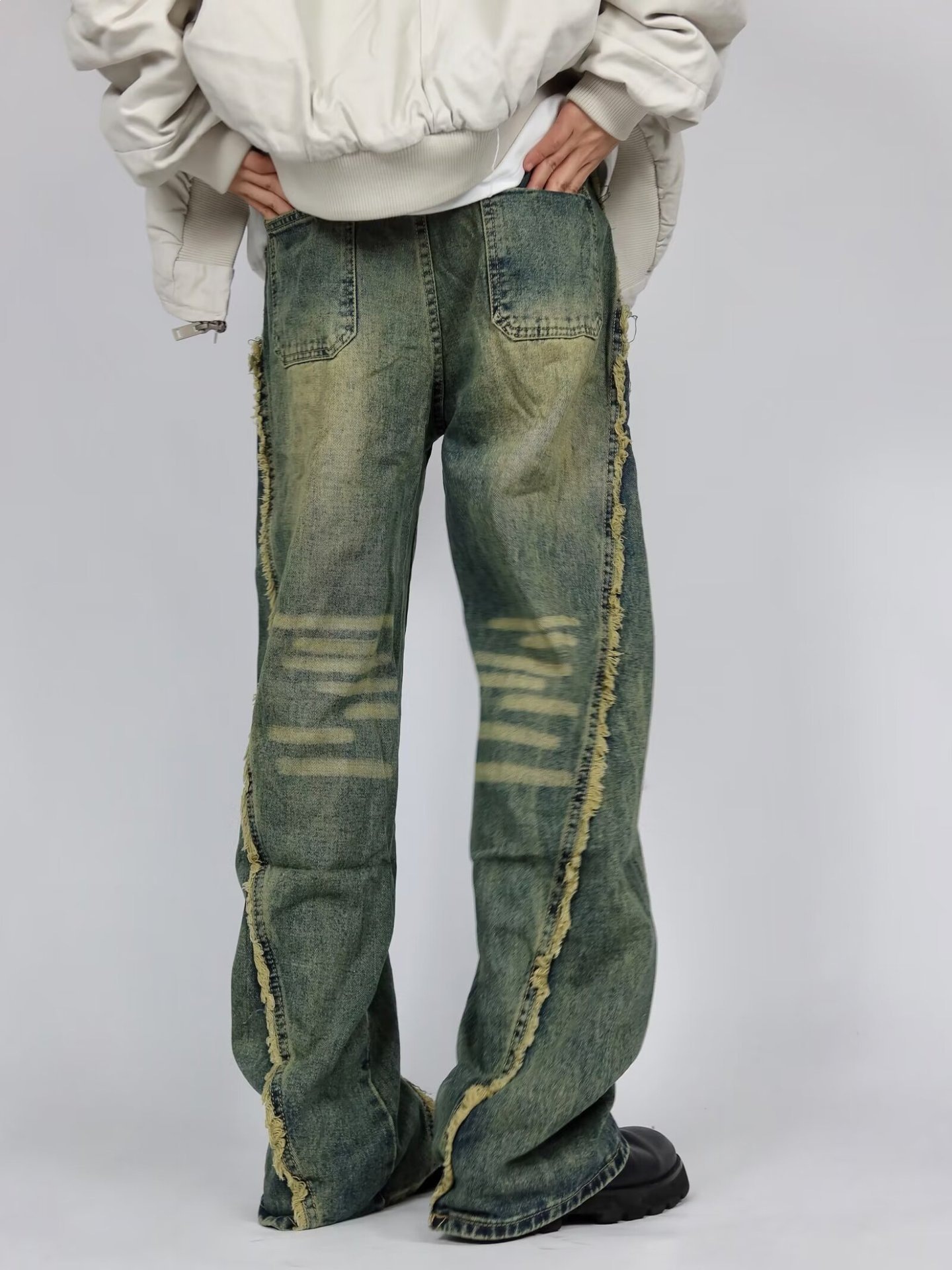 Men's Distressed Straight-Leg Jeans Vintage Washed High Street Denim Pants Raw Hem Slight Flare_mkmklike.com