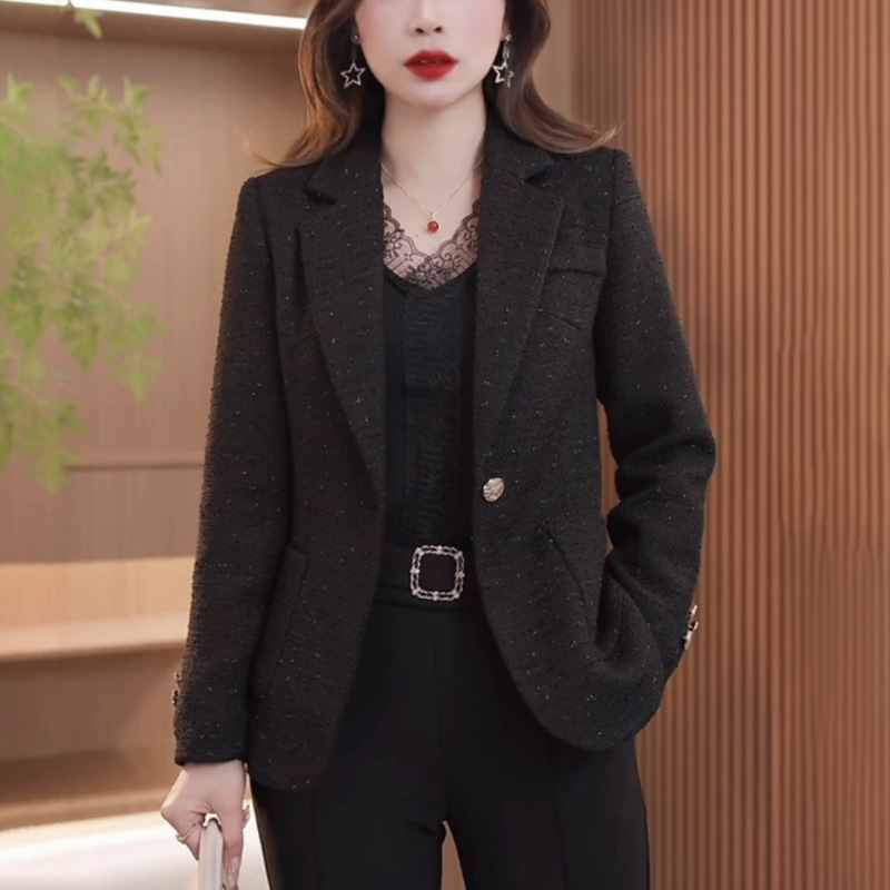 Xiaoxiangfeng's Popular Spring Suit Jacket, Slim Fit, New Style, Light Luxury and Shiny Top Xiaoxiangfeng's Popular Spring Suit Jacket, Slim Fit, New Style, Light Luxury and Shiny Top