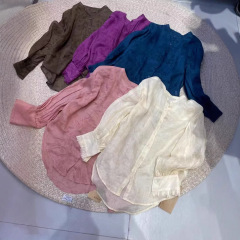 ラミー麻のシャツの女性の春夏の新型の国風の文芸の円弧の裾の洋気の小さい大衆の設計のゆったりしている軽薄なシャツ