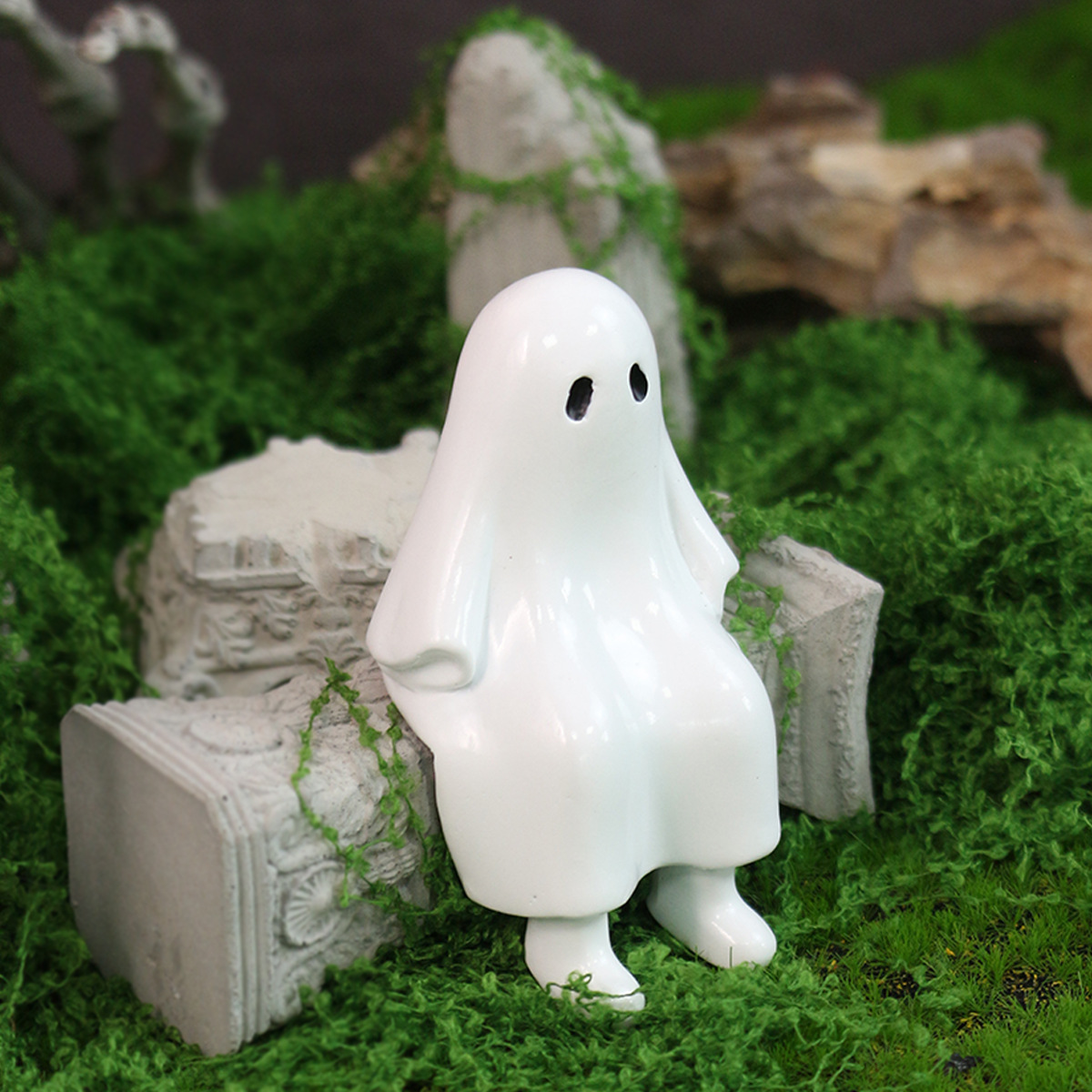New  Holiday Ornaments Halloween Christmas Sitting Ghost Skull Ornaments Can Decorate Ghosts