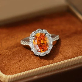 戒指;项链;耳环