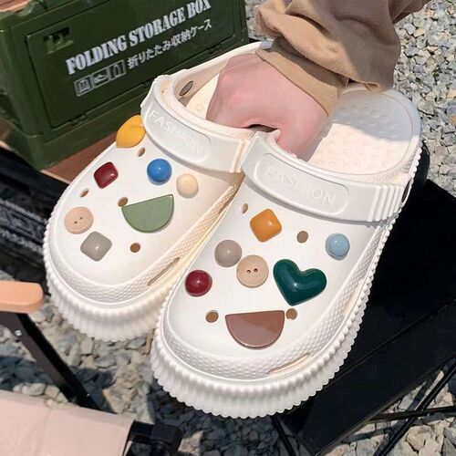 Thick-soled Croc Shoes Women's Soft-soled Anti-Slip Internet Celebrity  New Beach Baotou Semi-Sandal Slippers Women's Summer