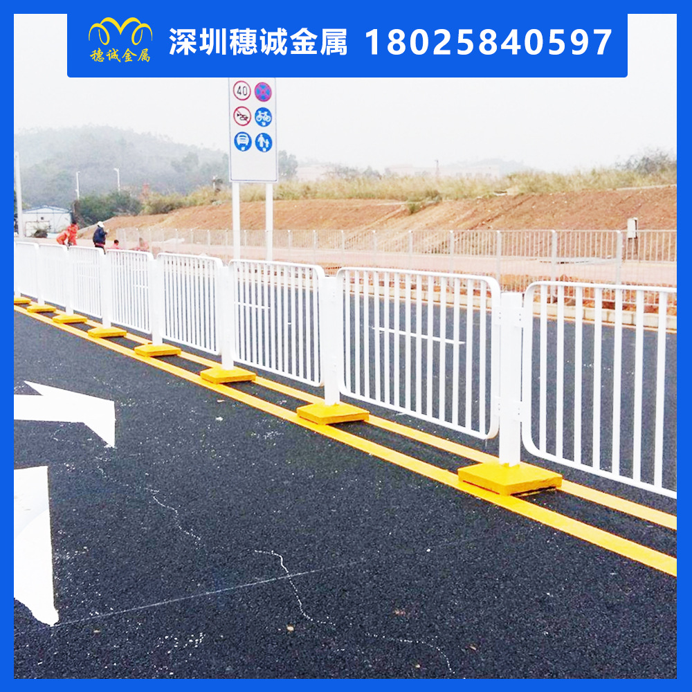 深标港式护栏道路护栏路侧路中隔离栏杆公路分流防撞护栏厂家现货