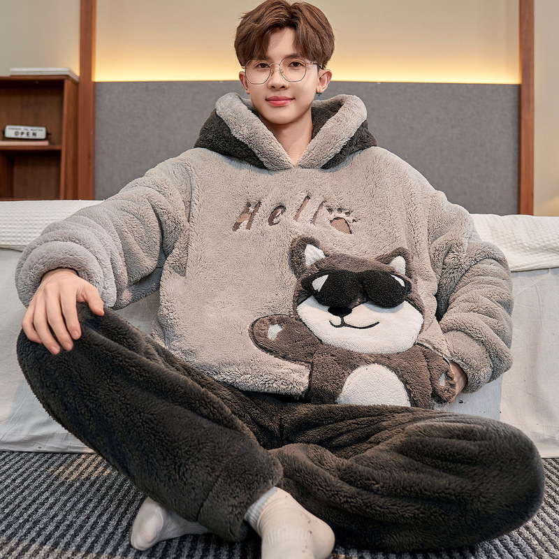 Men's Pajamas Autumn and Winter Coral Velvet Thickeneded Velvet Winter Flannel Cartoon Student Home Clothes Winter Suit Men's Pajamas Autumn and Winter Coral Velvet Thickeneded Velvet Winter Flannel Cartoon Student Home Clothes Winter Suit