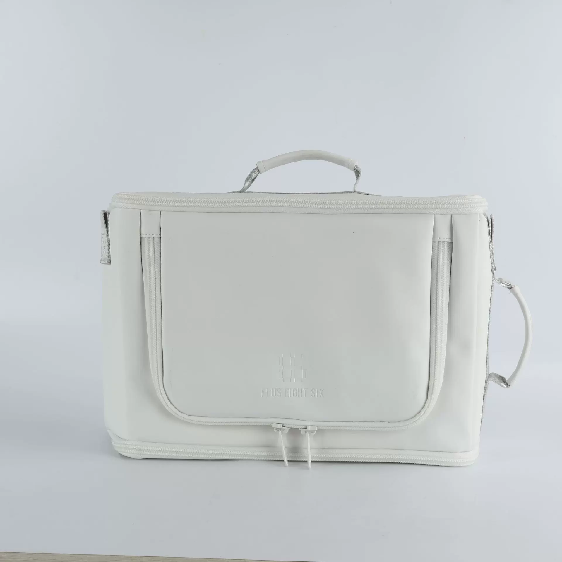 工厂加工定制滑雪背包滑雪鞋包滑雪镜小包饺子皮单板双板轮式背包