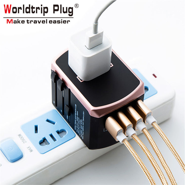 4.5A转换插头4USB旅行多国转换插头全球插头转换器180国家使用