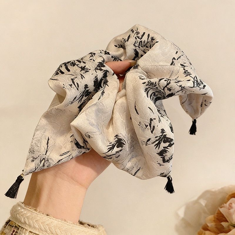 17# ink wash painting satin dark pattern 4-corner tassel hanging ornament, approximately 22cm