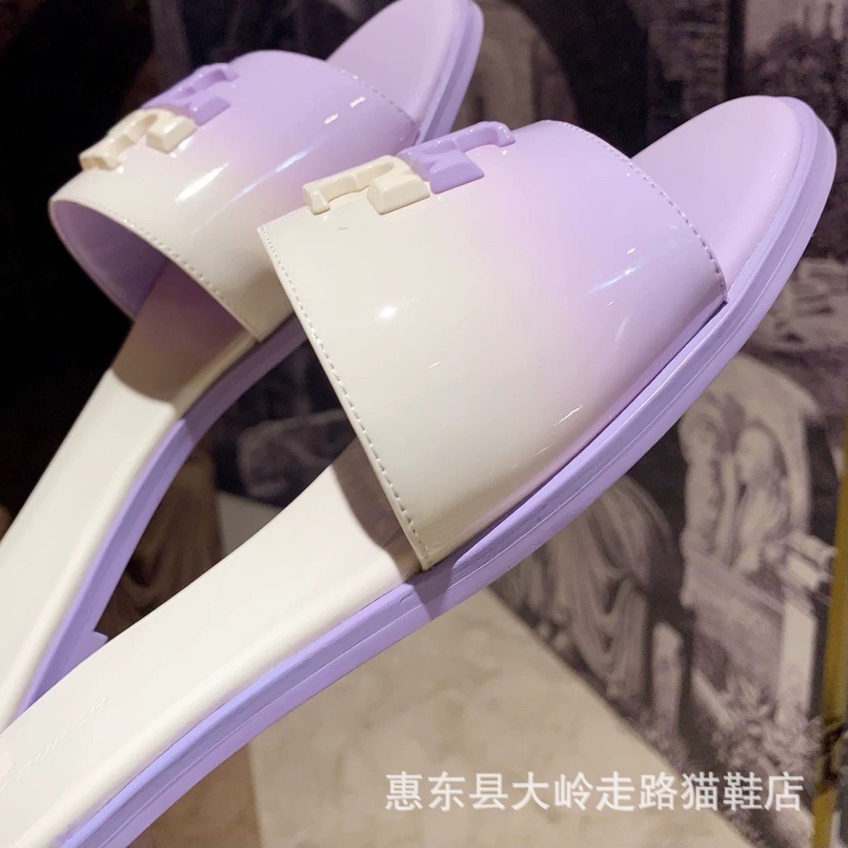 TB zapatillas de moda de tacones bajos para mujeres europeas y americanas zapatillas retrógradas tipo de sandallas de playa para mujeres antideslizantes