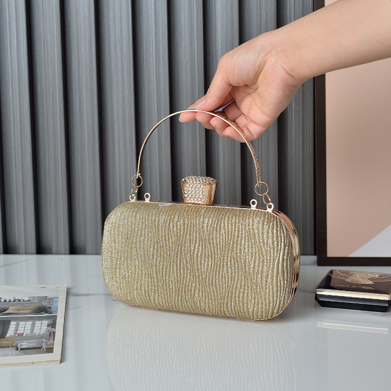 2023 nuevo bolso de noche plisado transfronterizo Banquete de mujer vestido de noche portátil bolso de diamantes de imitación brillante bolso retro cheongsam
