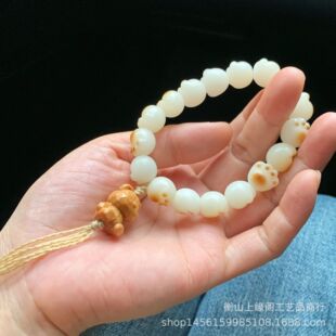 Factory wholesale bodhi root bracelet original design violent bear cat claw bracelet artistic gift beads