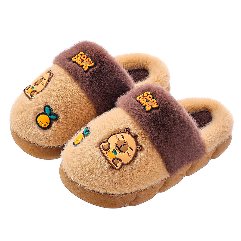 Zapatillas de algodón para mujeres otoño y invierno Kapibara 2025 nuevas parejas en el hogar y fuera de la casa usar zapatillas de cabello de luna para hombres