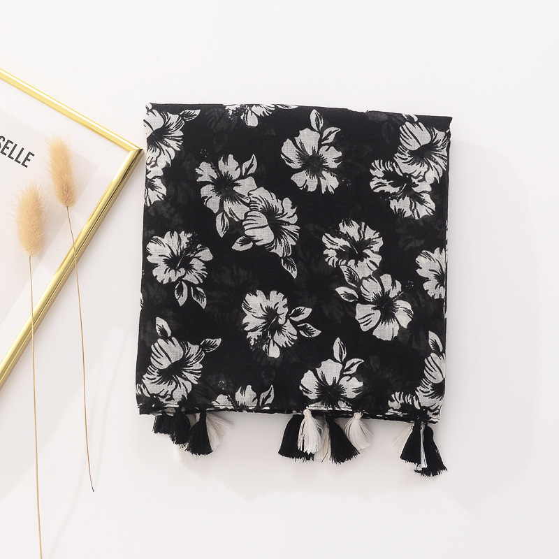 Amazon Negro bufanda de las mujeres de doble uso chal blanco estampado de flores borla hecha a mano de algodón y lino sensación bufanda