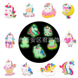 鞋扣;钥匙扣;杯盖