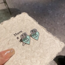 �p�ݾ���΢��ʯ��ĸ���Ԑ��Ķ��hŮ�͹Ś��|����ٴ�ǰ������