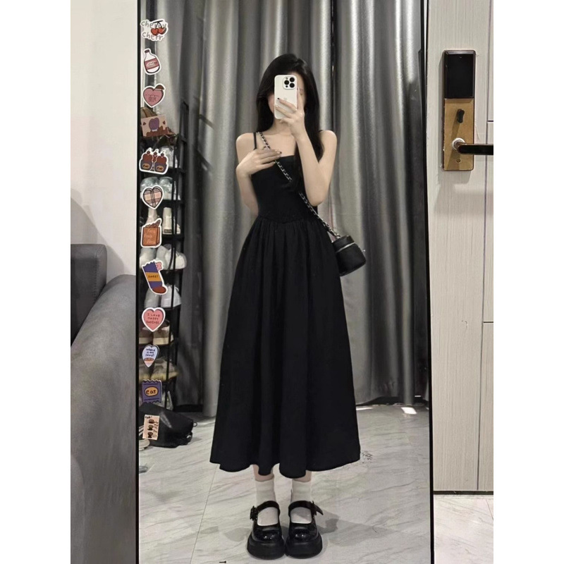 ヘプバーンスタイルの女性用ブラックノースリーブサスペンダードレス、夏の絶妙なデザイン、ニッチなハイエンドウエストバックレスロングスカート|undefined