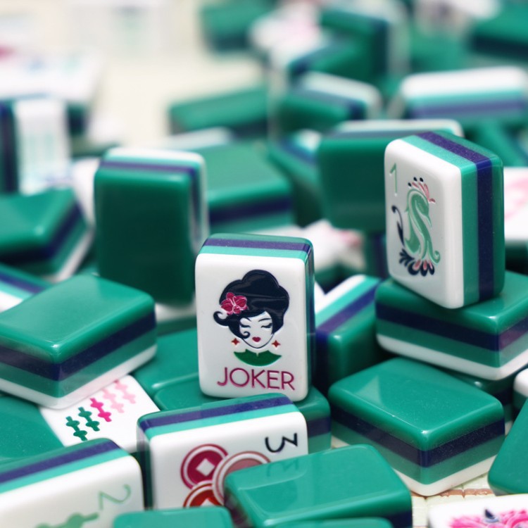 Cross-border acrylic American mahjong, dark green four-layer color-blocking portable leisure and entertainment American mahjong tiles wholesale