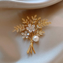 花朵树叶珍珠胸针高级感小众大气高档女胸花别针防走光衣服配饰品