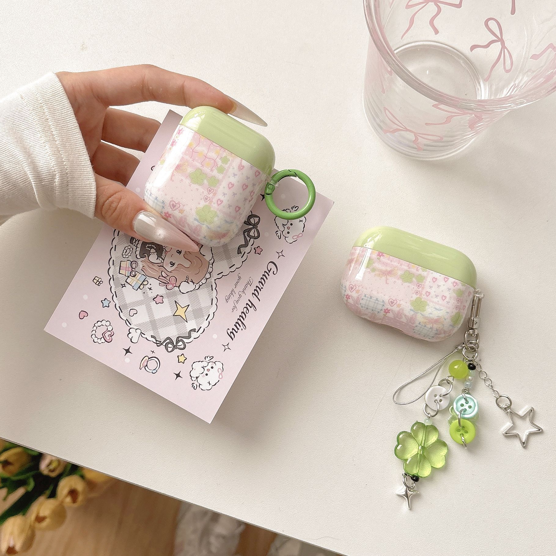 Flores empalmadas trébol de cuatro hojas para Airpods1/2a generación funda para auriculares Bluetooth 3/4 generación airpodPro2 fresco