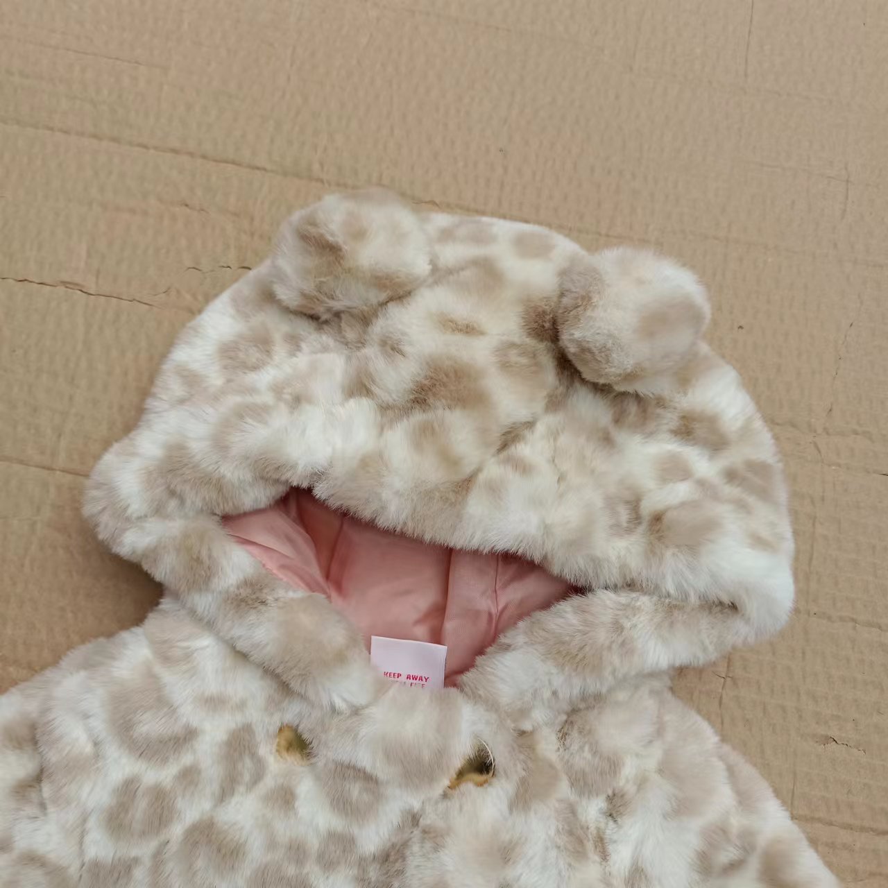 Ropa para niños europea y americana solo suéter infantil niña con capucha gruesa capa 23 nuevo Otoño e Invierno Outwear