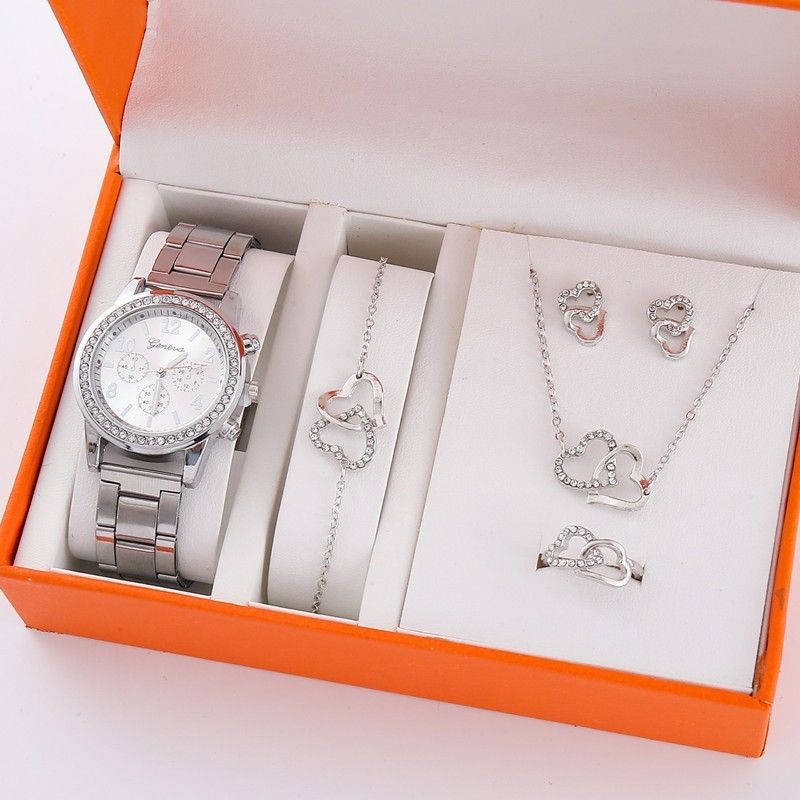 Che Yin ladies watch diamond-encrusted steel band watch fake three-eye quartz watch fashion casual quartz watch 5PCS Che Yin ladies watch diamond-encrusted steel band watch fake three-eye quartz watch fashion casual quartz watch 5PCS