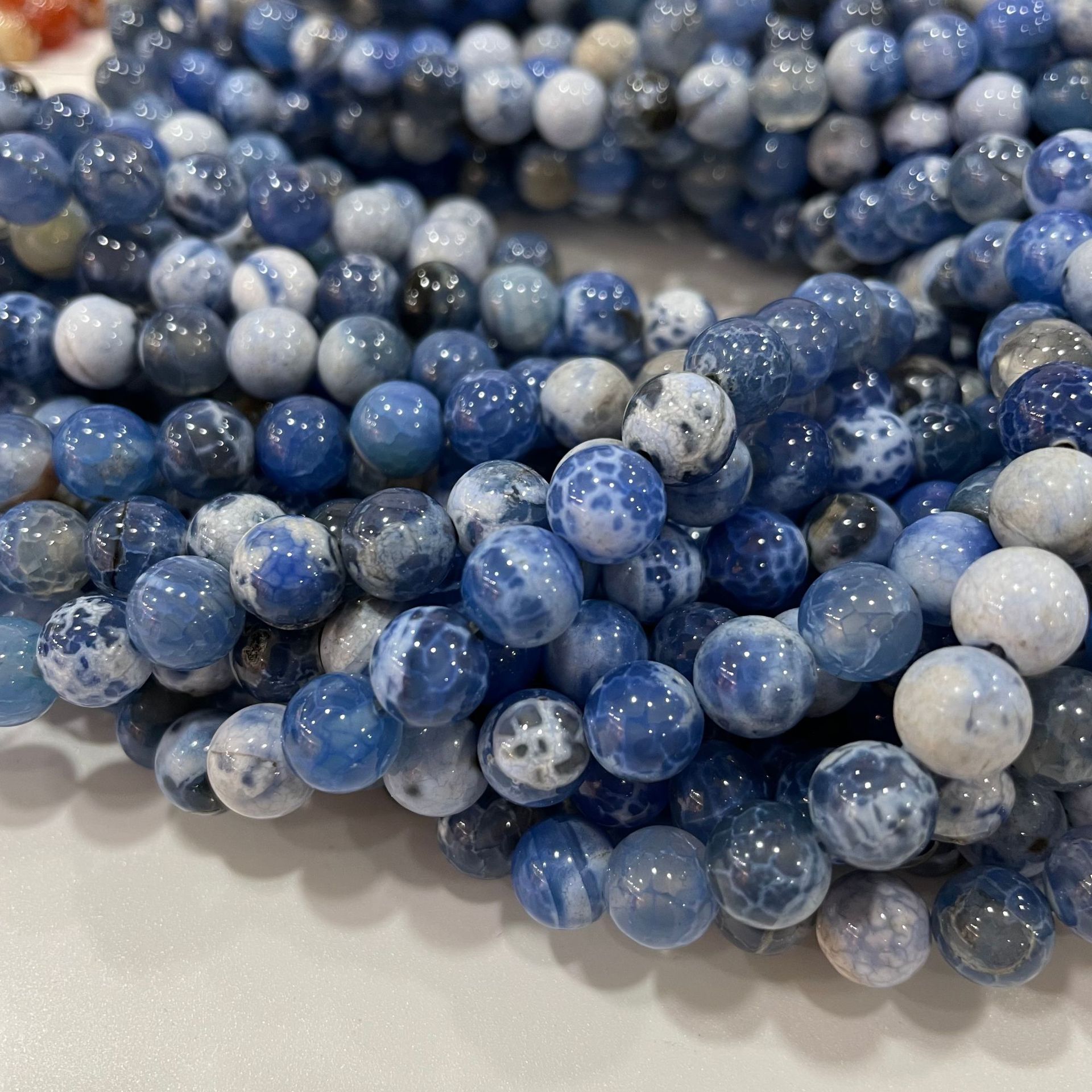 外貿貨源藍色火瑪瑙散珠天然龍紋瑪瑙串珠diy飾品服飾配件不掉色