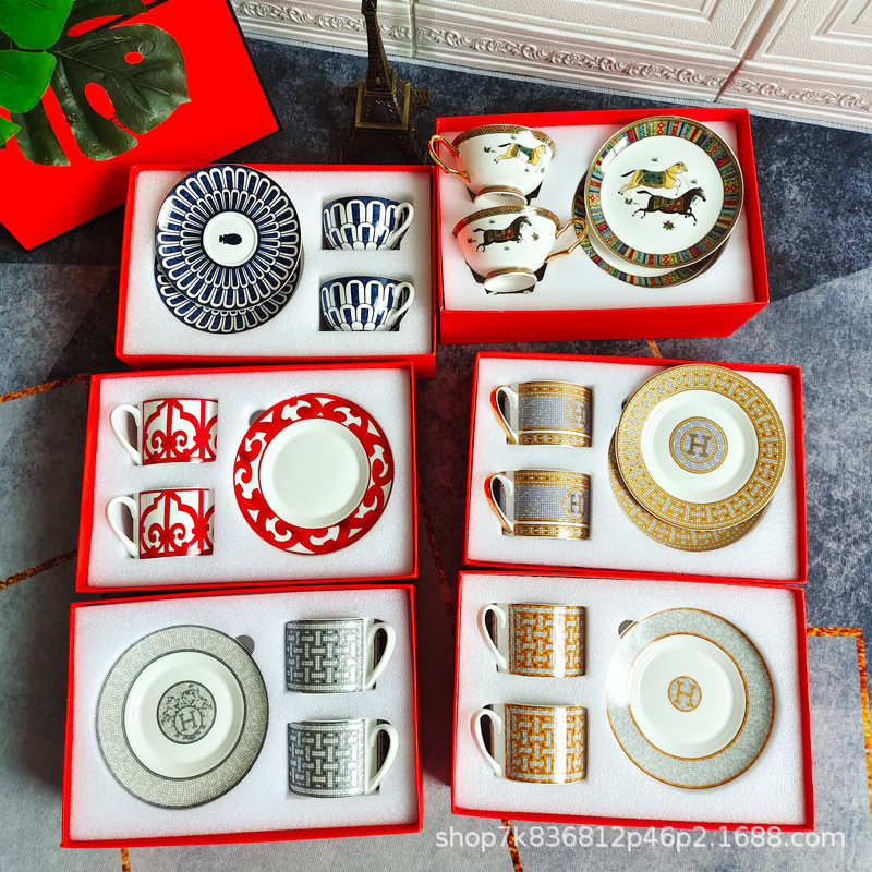 Cross-border European court retro coffee cup and saucer set afternoon tea couple's best friend pair cup and saucer tea room cafe