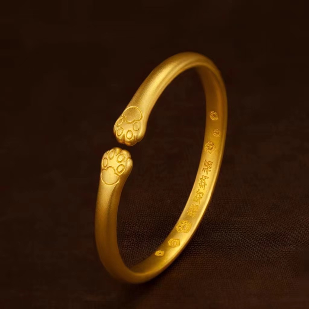 Braccialetto aperto stile antico in oro sabbia vietnamita con artiglio di gattino femmina Braccialetto con artiglio di gatto Boutique in nichel perla Piccolo libro rosso stesso stile_voghion.com
