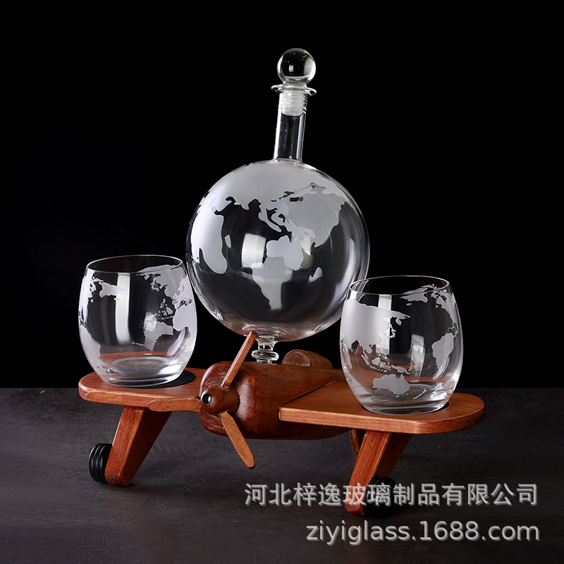 Vidrio tierra forma contenedor de vino Volt contenedor de vino marco de madera pequeño avión vino vertedor vino decantador