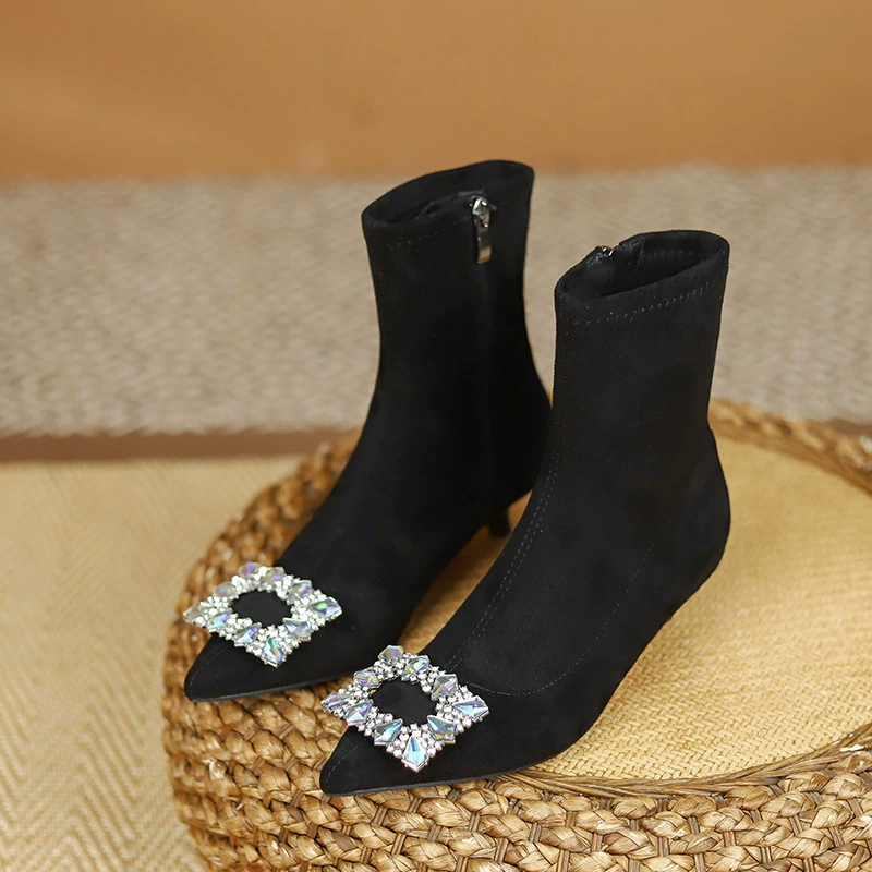 Женские сапоги с острым носком, эластичные сапоги маленького размера 32 больших размеров 43, Элегантные замшевые Тонкие сапоги на среднем каблуке со стразами и квадратной пряжкой