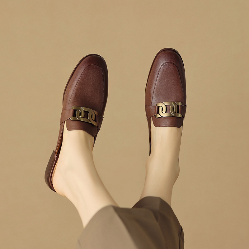 Giày mule nữ da bò mũi nhọn gót thấp 2 cm — Màu đen