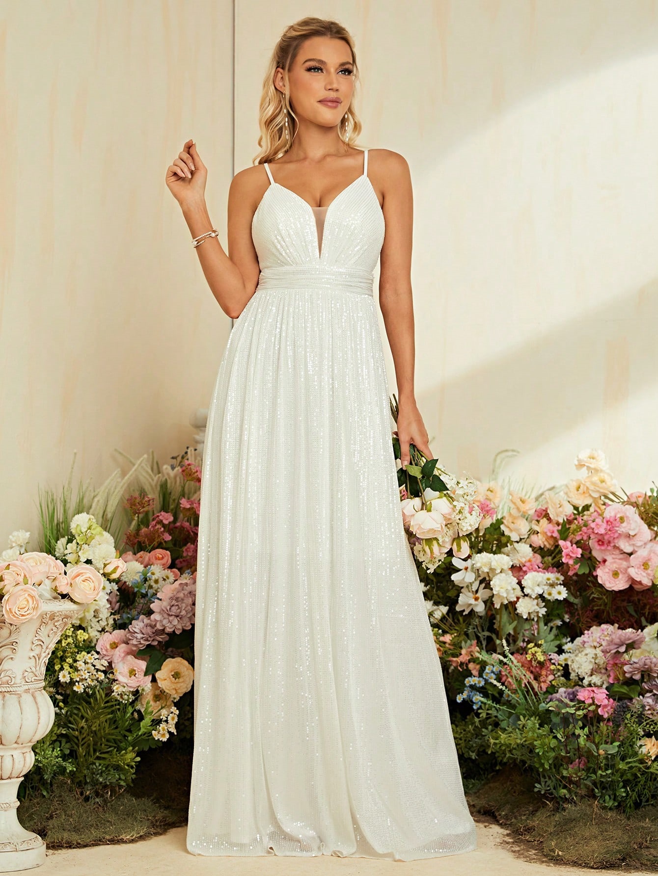 Europa y los Estados Unidos vestidos de baile de banda blanca iglesia de playa vestido de boda temperamento simple vestido delgado mujer image 6