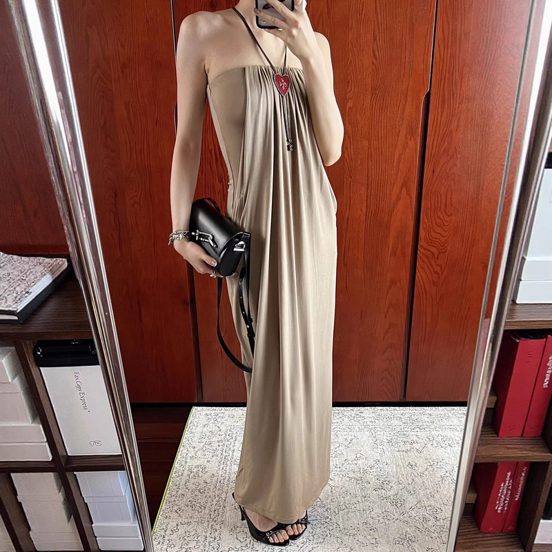 2026 New Style Halter Neck Long Dress for Women, Summer Slim Fit, Elegant Long Satin Dress, Summer Slimming Effect 2026 New Style Halter Neck Long Dress for Women, Summer Slim Fit, Elegant Long Satin Dress, Summer Slimming Effect