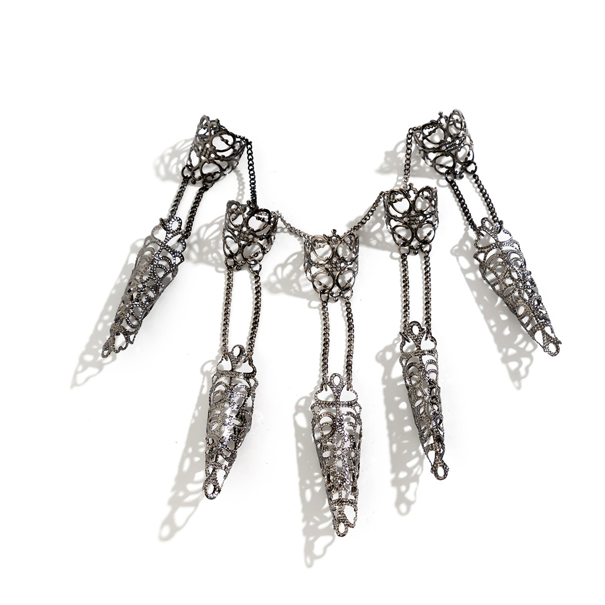 Bracelet chaîne à griffes de doigt Punk, anneaux de pointe d'ongle, motif creux, griffes de doigt de reine ancienne pour femmes et filles, Halloween Cosplay_voghion.com