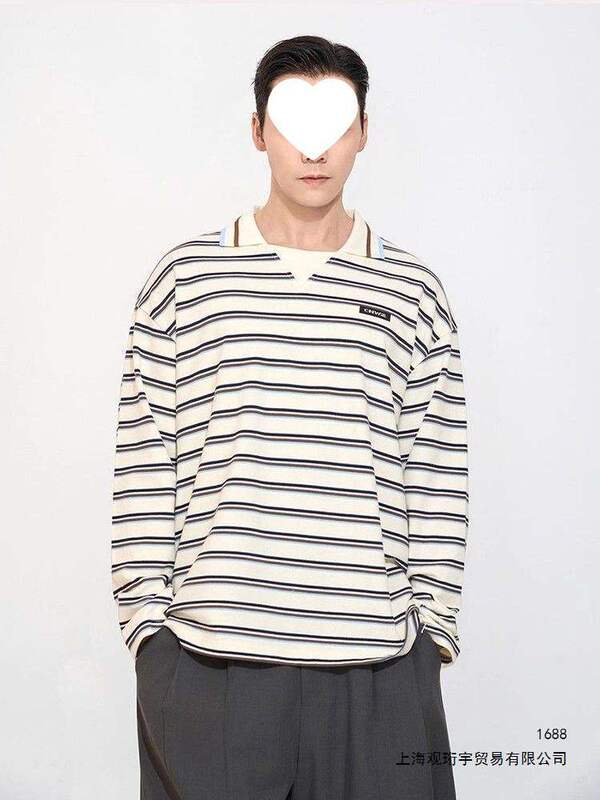 The same style of polo shirt as Chen Weiting, a men's autumn Korean-style, relaxed-fit, knitted striped long-sleeve T-shirt The same style of polo shirt as Chen Weiting, a men's autumn Korean-style, relaxed-fit, knitted striped long-sleeve T-shirt