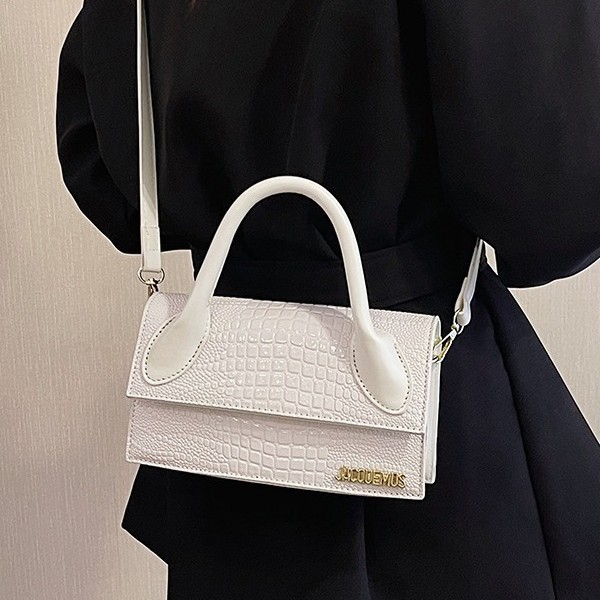 Bolso de moda de estilo occidental europeo y americano 2024 nuevo bolso de hombro retro de tendencia salvaje bolso de mensajero de textura simple