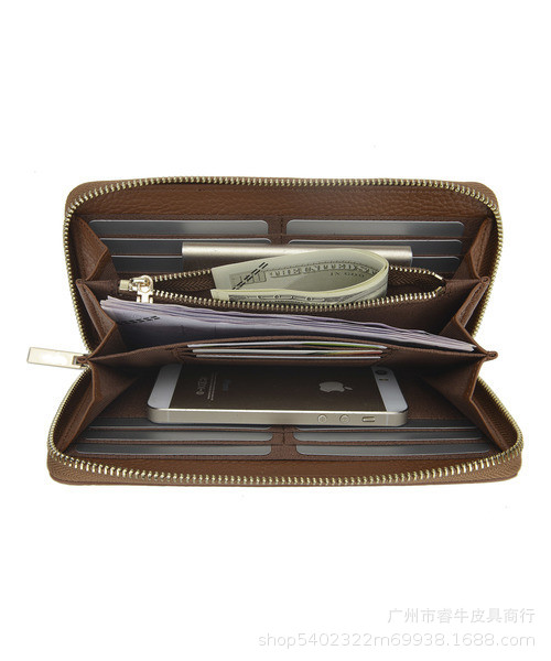 Capacious Japanese leather long wallet with zipper
