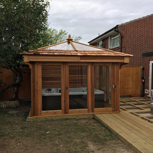 Modern 6-Person Outdoor Dry and Wet Steam Sauna Traditional Sauna Outdoor Sauna Mobile Home