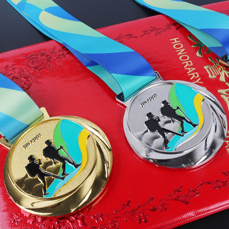Medalla haciendo listado de metal senderismo oro y plata Juegos de cobre medalla competencia medalla de honor premio conmemorativo haciendo