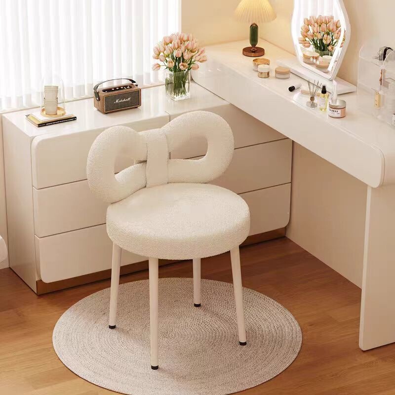 Nail Art and Makeup Chair, Light Luxury Minimalist Makeup Stool, Home Chair, Cream Style, Girls' Bedroom Live Streaming Dressing Table Chair